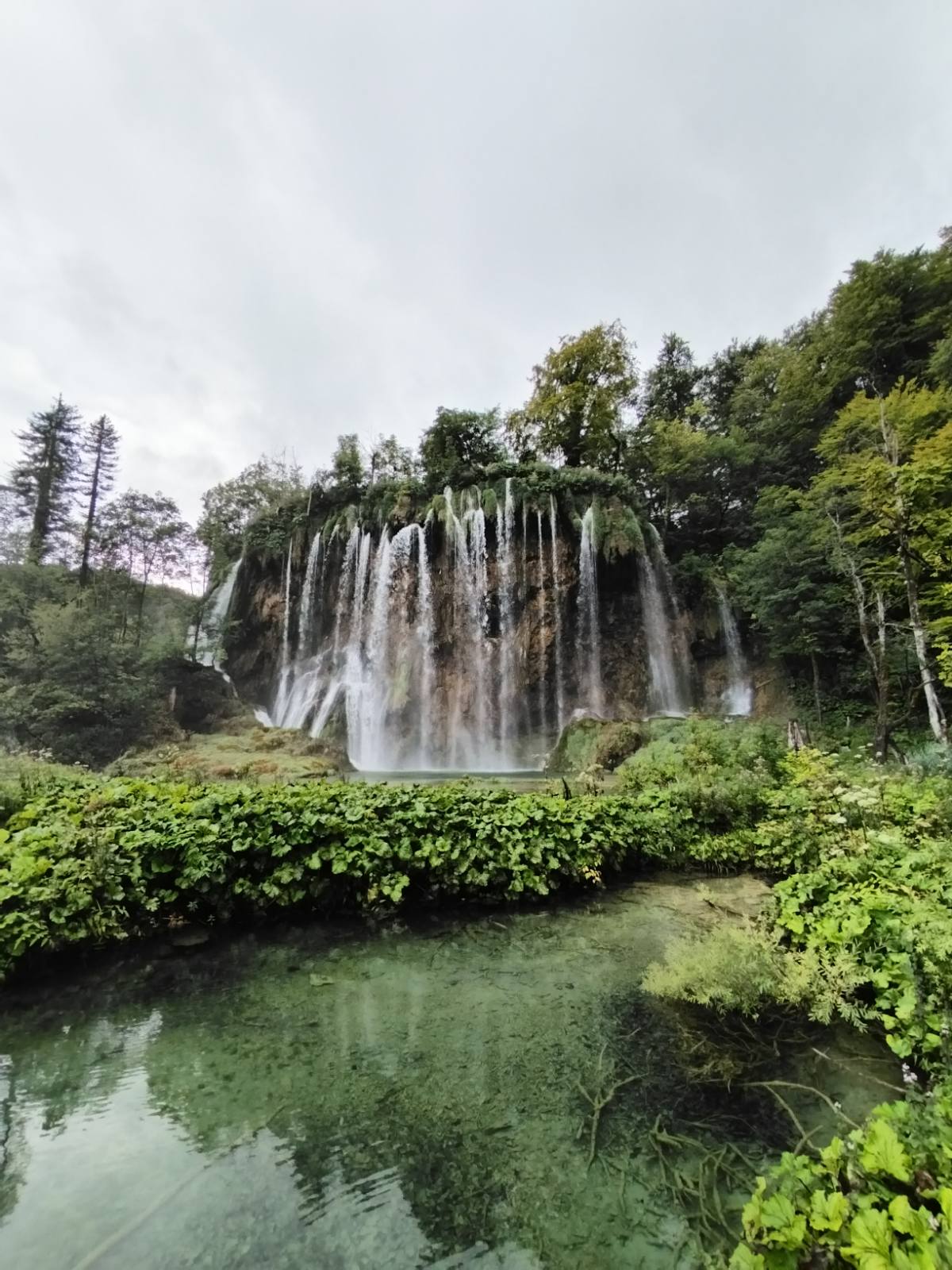 Plitvička jezera – najstariji i najveći nacionalni park u Hrvatskoj